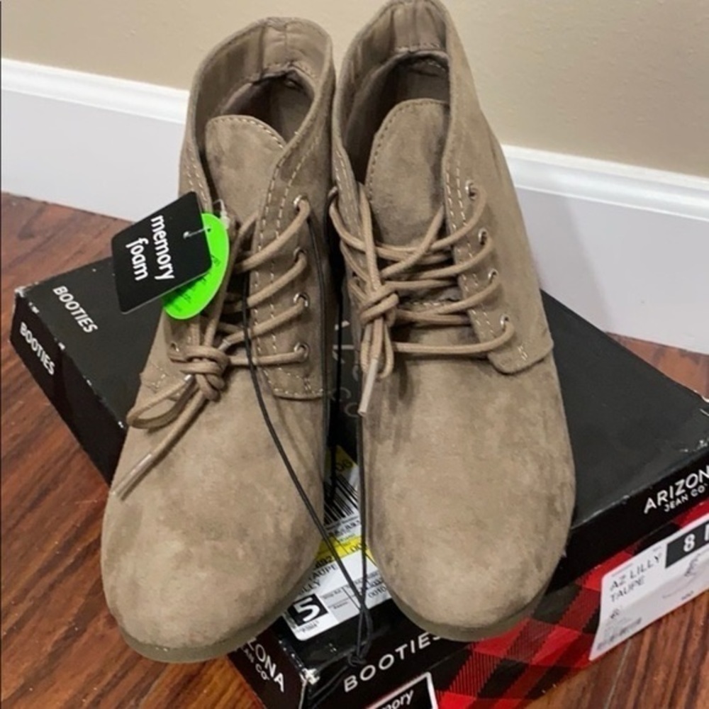 Memory Foam Wedges Taupe size 8 tie up booties fall footwear boots comfortable - Picture 8 of 10